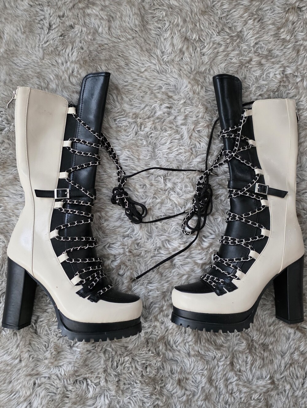 Azalea Wang Can't Touch This Chunky Boot In Bone Women's Size 7